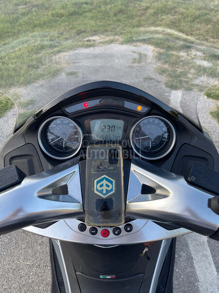 Piaggio x10 350
