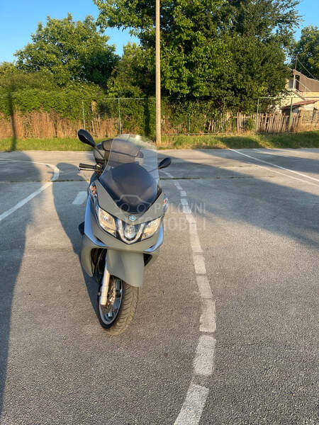 Piaggio x10 350