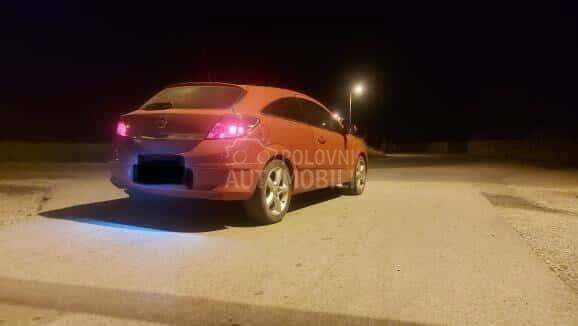 Opel Astra H GTC