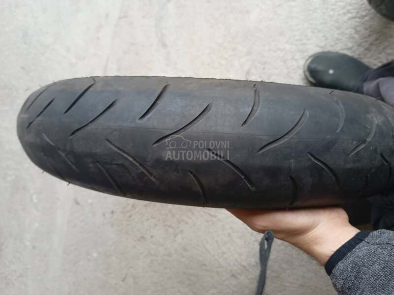 Bridgestone 120/70 R17 Sve sezone