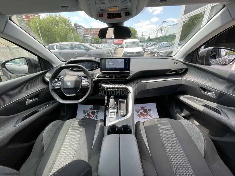 Peugeot 3008 1.2 B Autom