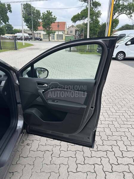 Renault Captur MHEV TCe 160 EDC