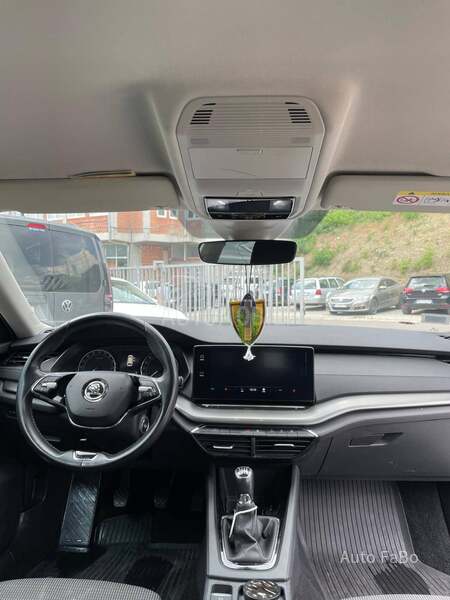 Škoda Octavia COMBI AMBITION