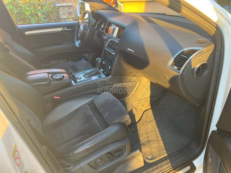 Audi Q7 3.0 TDI S-LINE