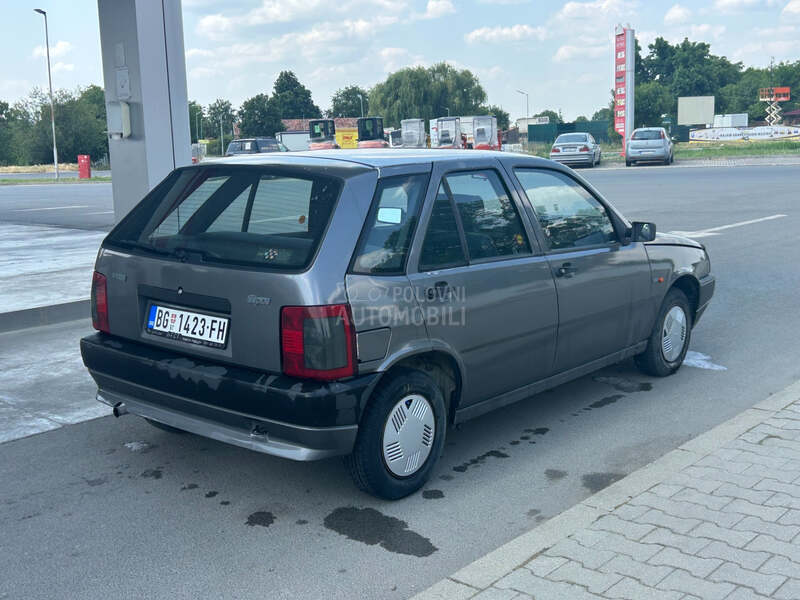 Fiat Tipo 1.6 DGT B E N Z I N