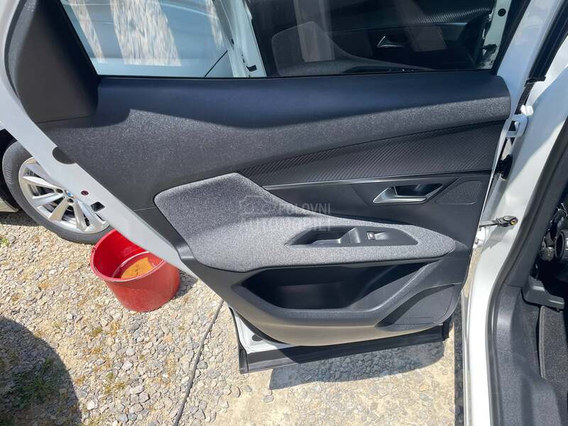 Peugeot 3008 1.6 HDI