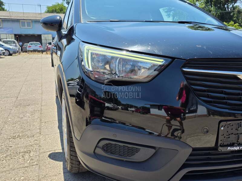 Opel Crossland X  1.2b LED/TEMPOM