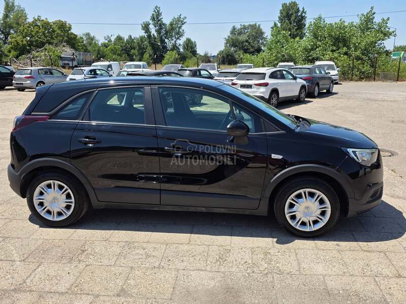 Opel Crossland X  1.2b LED/TEMPOM