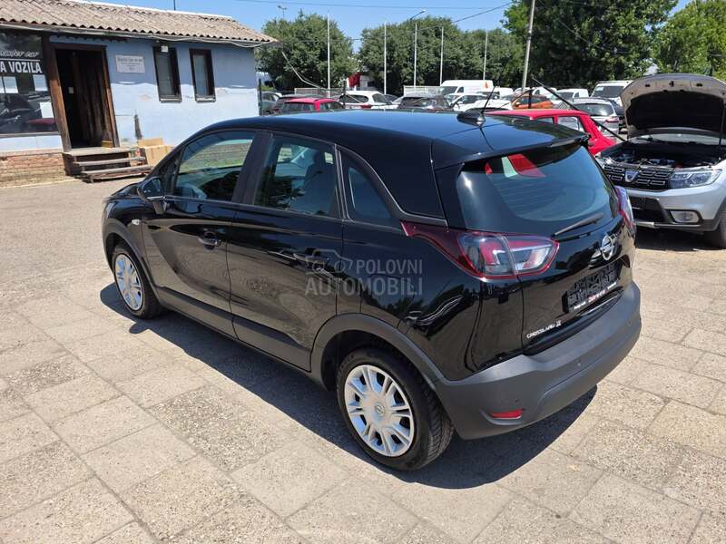 Opel Crossland X  1.2b LED/TEMPOM