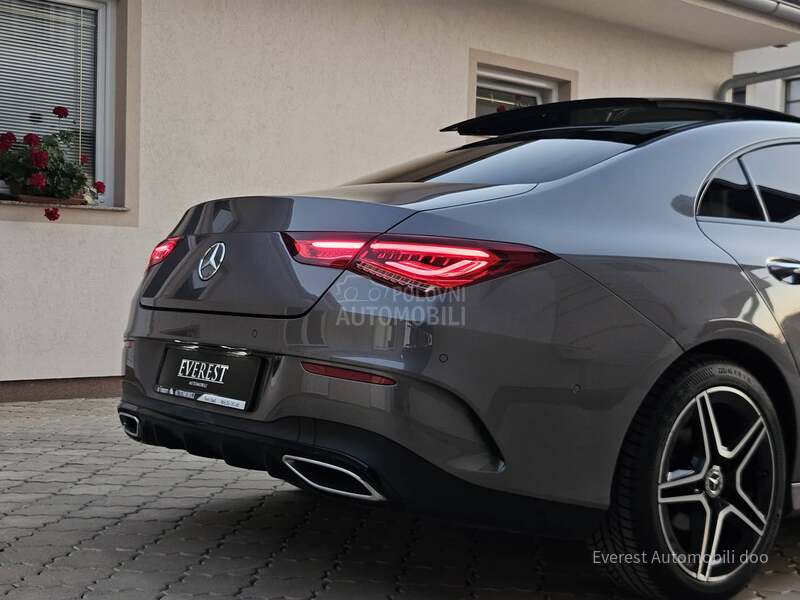 Mercedes Benz CLA 180 AMG/PANO/MEMOR