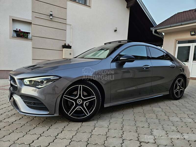 Mercedes Benz CLA 180 AMG/PANO/MEMOR