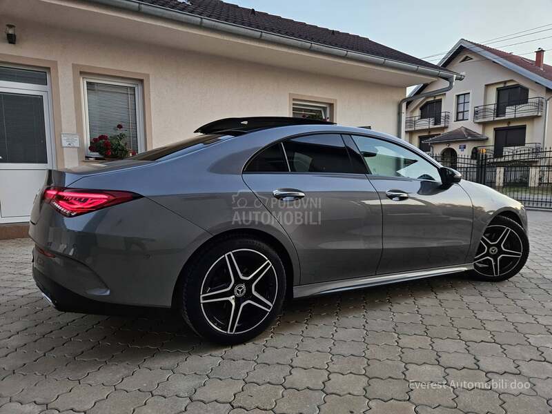 Mercedes Benz CLA 180 AMG/PANO/MEMOR