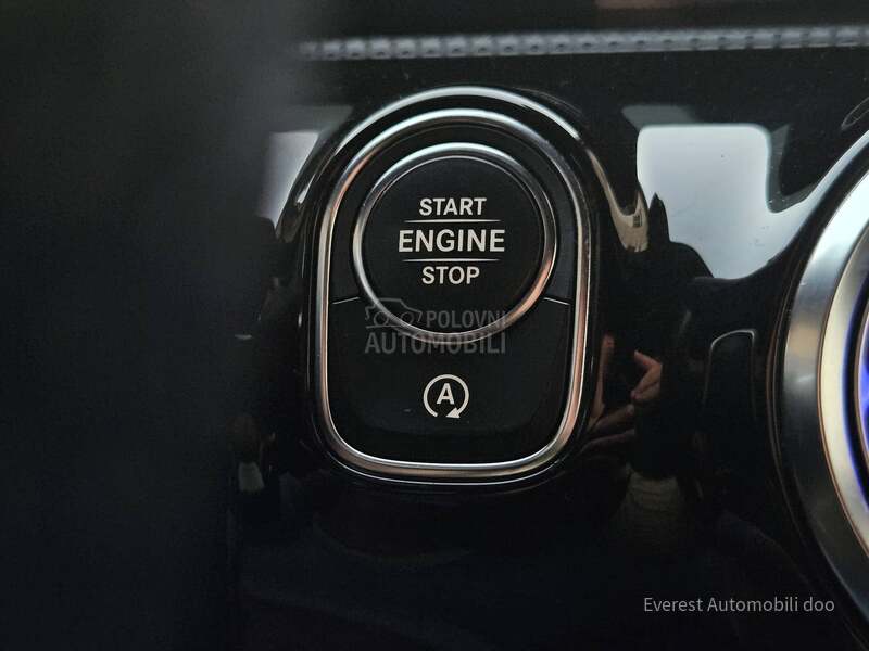 Mercedes Benz CLA 180 AMG/PANO/MEMOR