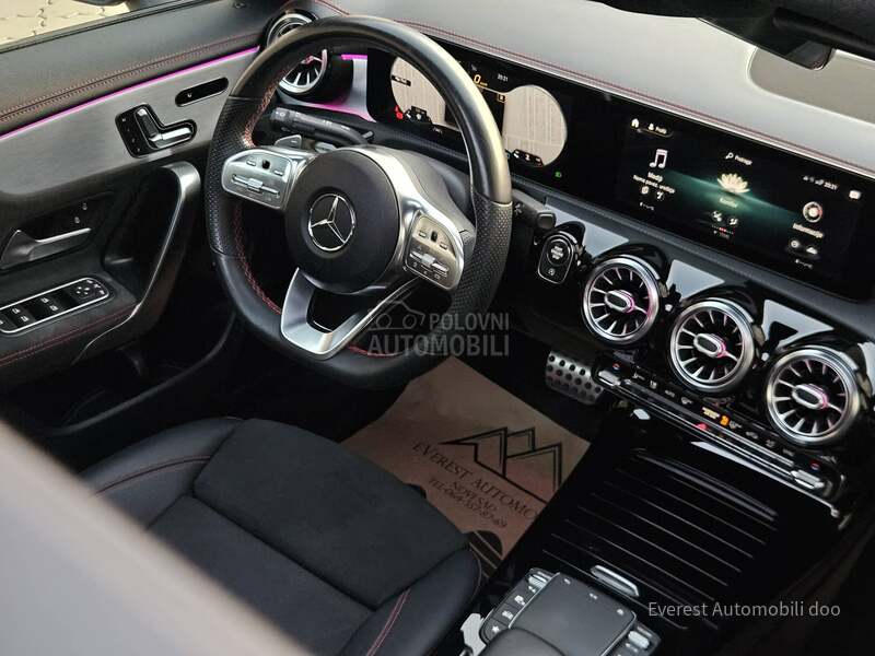 Mercedes Benz CLA 180 AMG/PANO/MEMOR