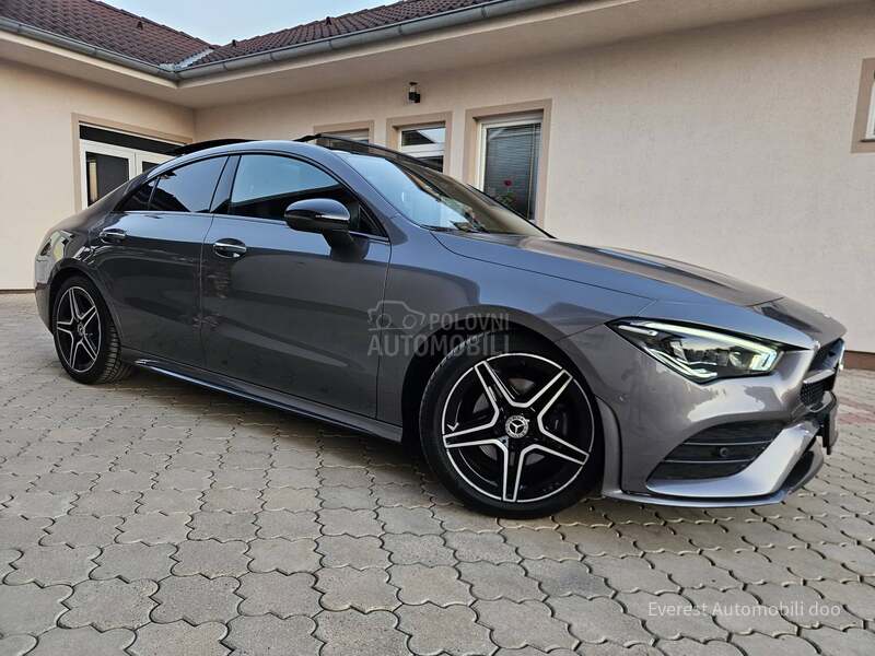 Mercedes Benz CLA 180 AMG/PANO/MEMOR