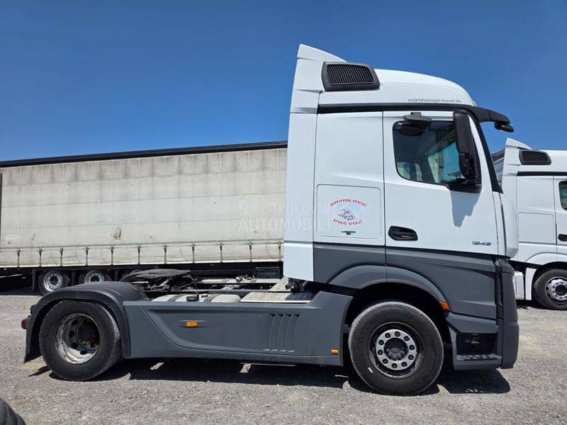 Mercedes Benz Actros 1845