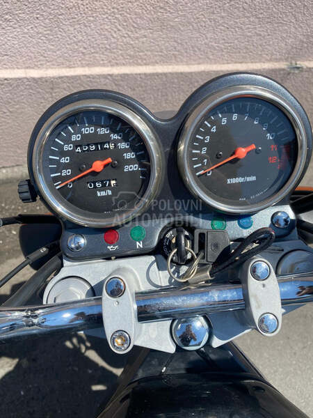 Suzuki gs500u A2