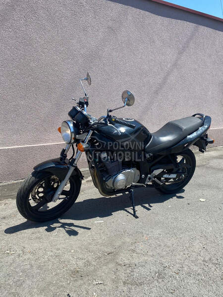 Suzuki gs500u A2