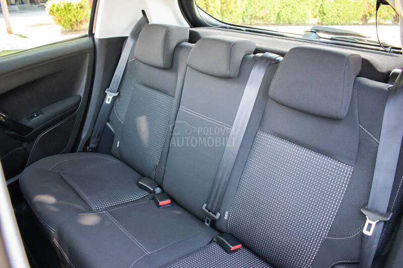 Peugeot 208 ALLURE /PANO
