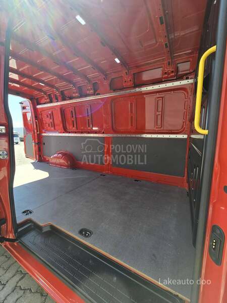 Volkswagen Crafter furgon 35 LR