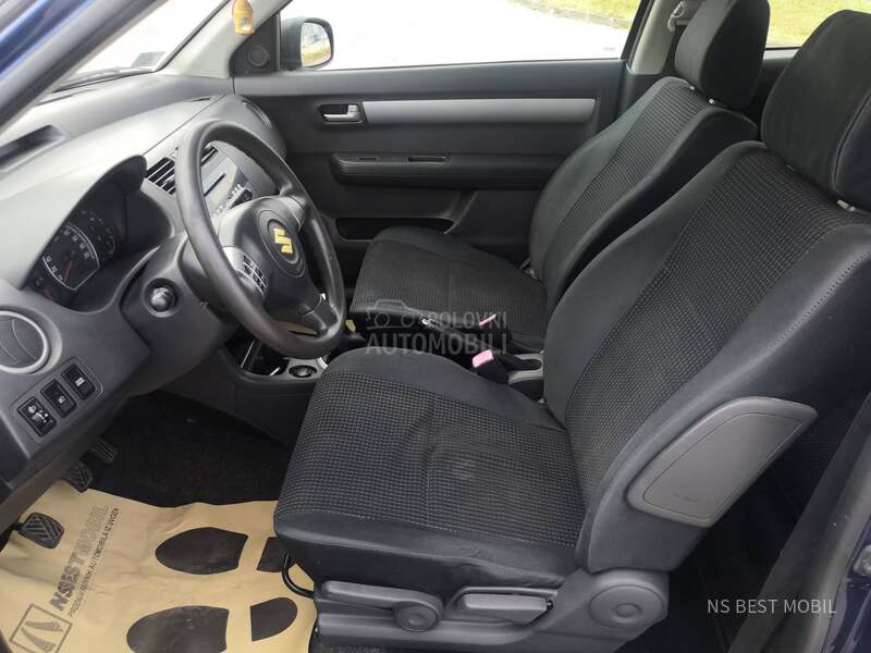 Suzuki Swift 1.3i