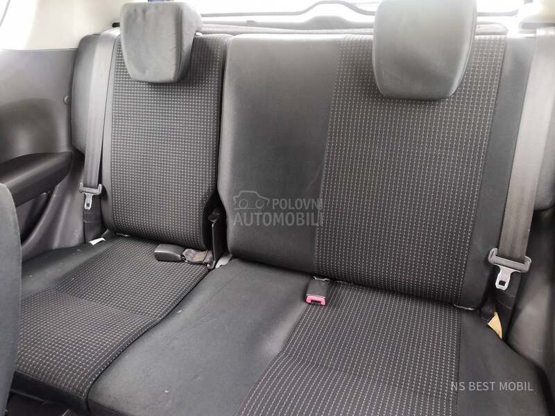 Suzuki Swift 1.3i