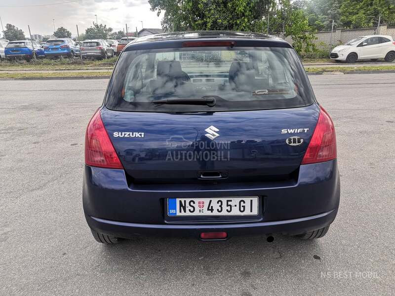Suzuki Swift 1.3i