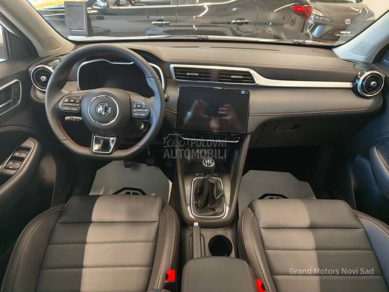 MG ZS 1.5 106hp 4 cilindra