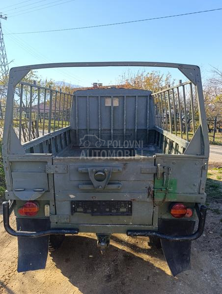 Pinzgauer 710M