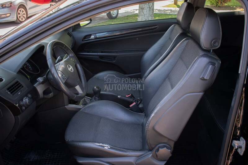 Opel Astra H GTC
