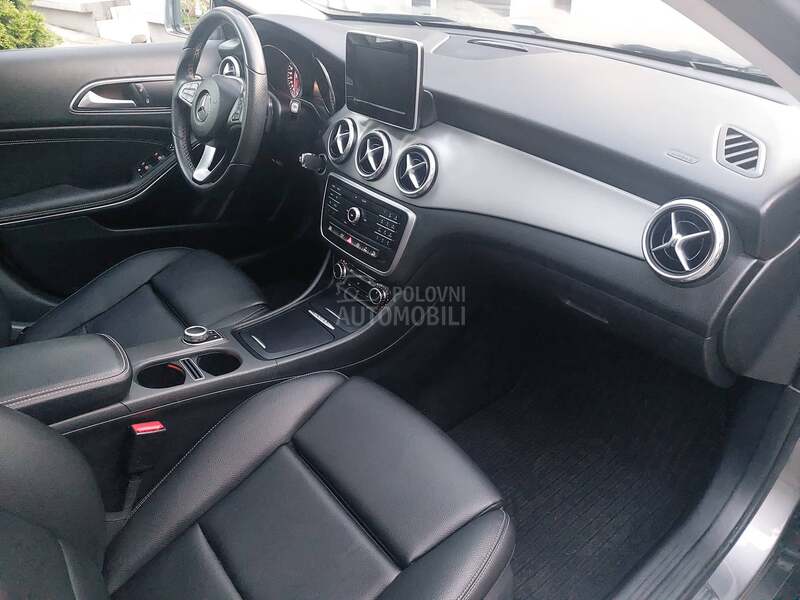 Mercedes Benz GLA 200 4 MATIC