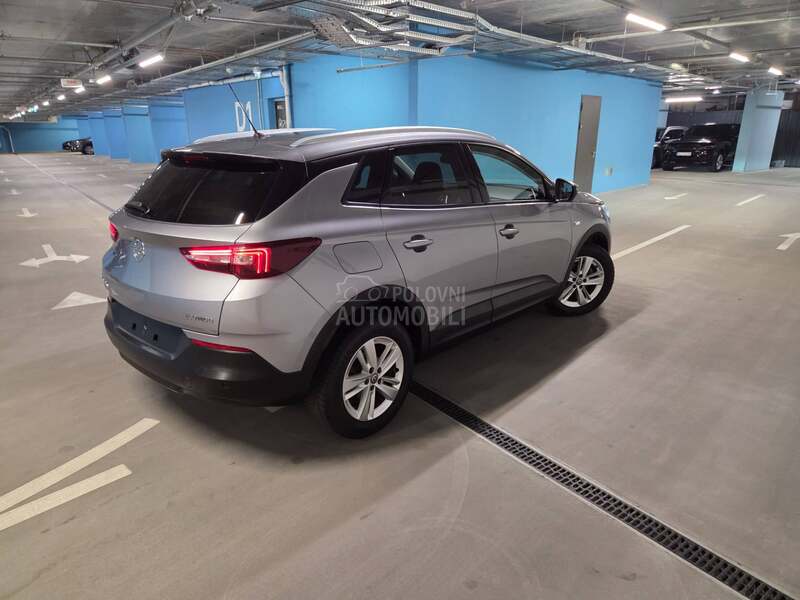 Opel Grandland X 1.5 CDTI