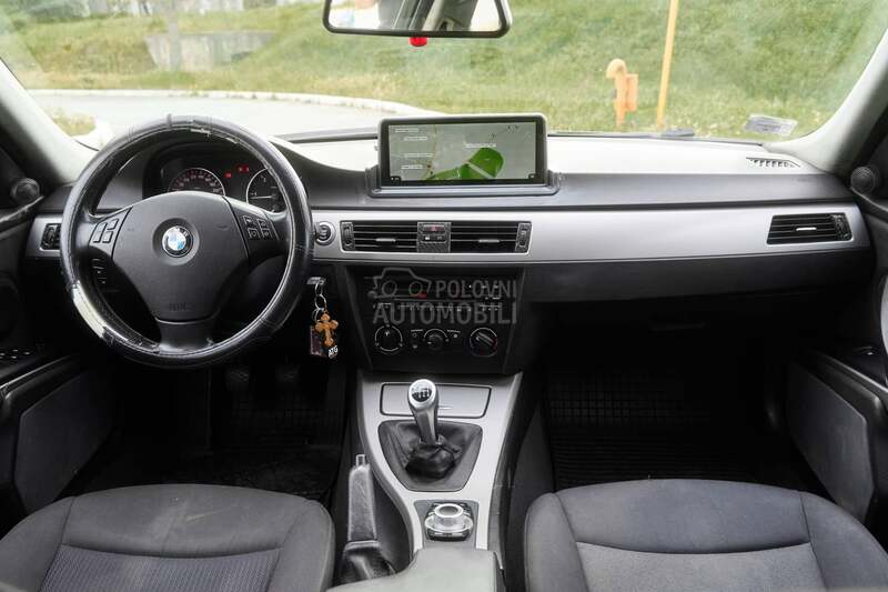 BMW 320 