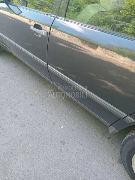 Mercedes Benz E 124 