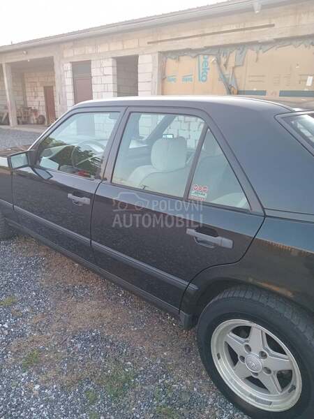 Mercedes Benz E 124 