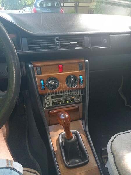 Mercedes Benz E 124 