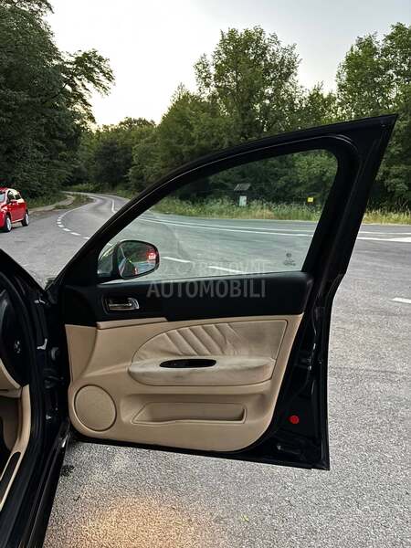 Alfa Romeo 159 1.9 jtdM