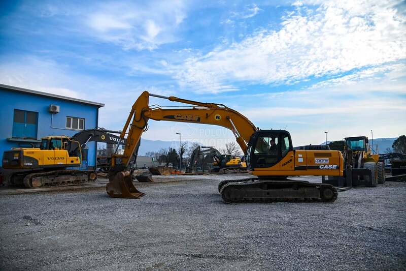 Case CX240B
