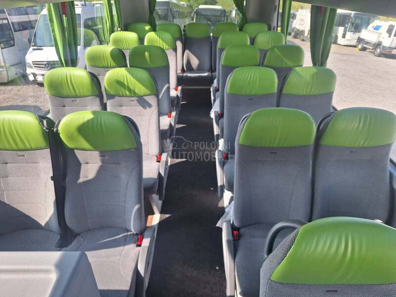 MAN Lions Coach R010