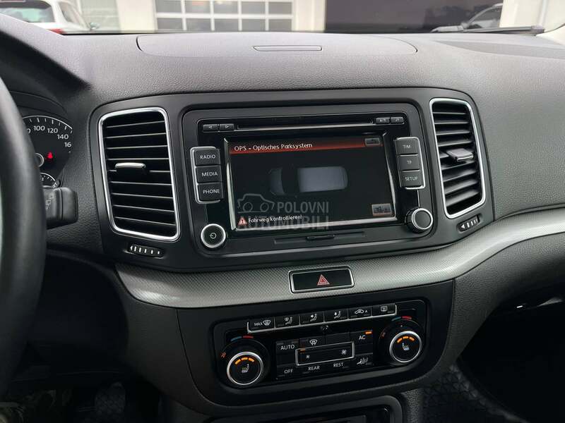 Volkswagen Sharan 2.0 TDI 7MESTA CH