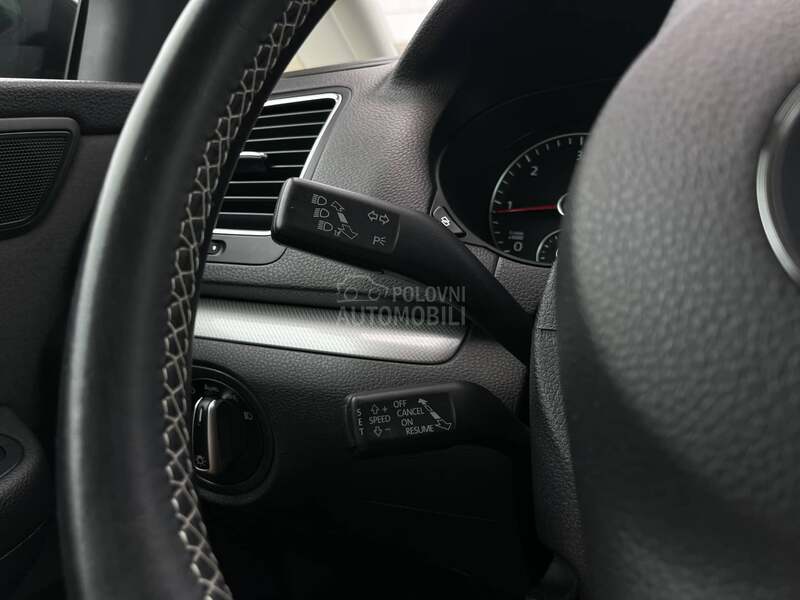 Volkswagen Sharan 2.0 TDI 7MESTA CH