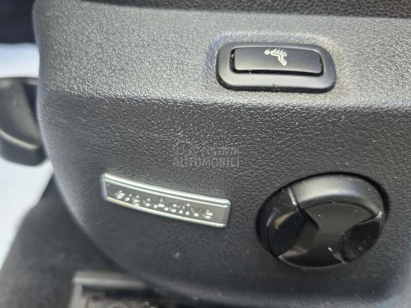 Volkswagen Golf 7 1.6 TDI PANO
