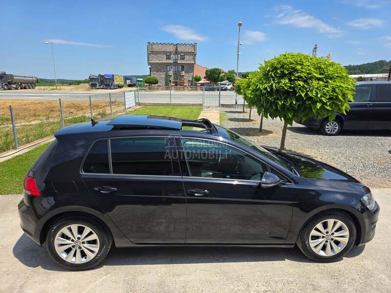 Volkswagen Golf 7 1.6 TDI PANO