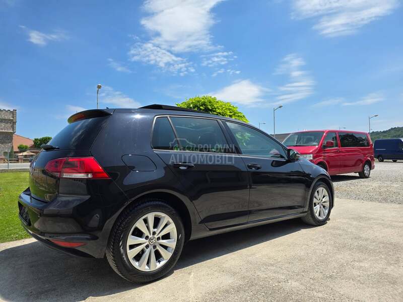 Volkswagen Golf 7 1.6 TDI PANO