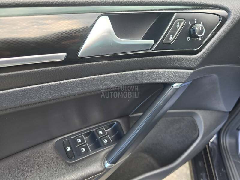 Volkswagen Golf 7 1.6 TDI PANO
