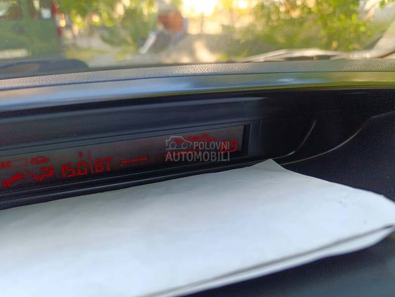 Mazda 5 2.0i re g