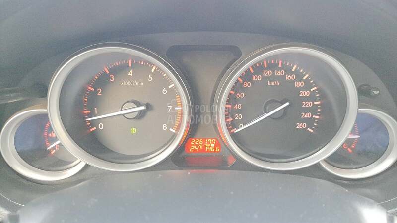 Mazda 6 1.8 i