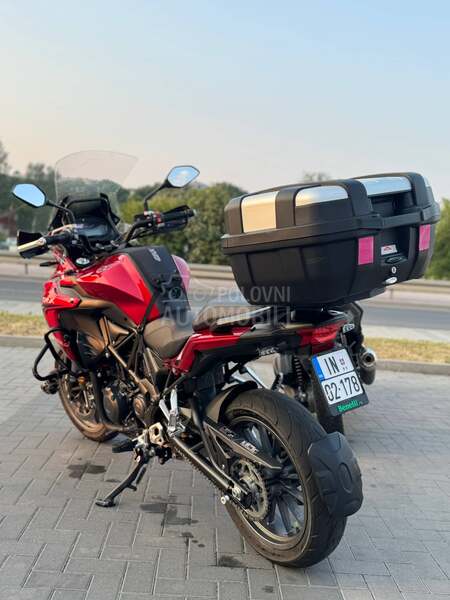 Benelli trk 502