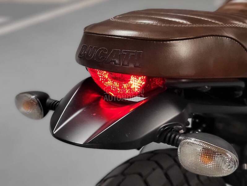 Ducati Scrambler 800 Icon Dark