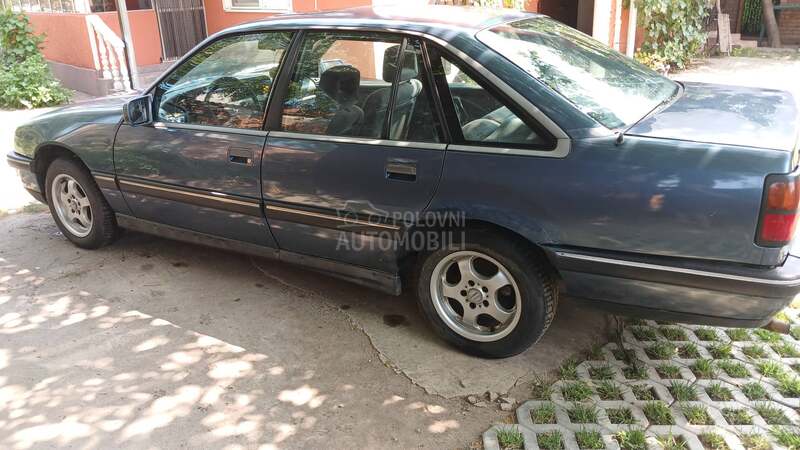 Opel Senator 